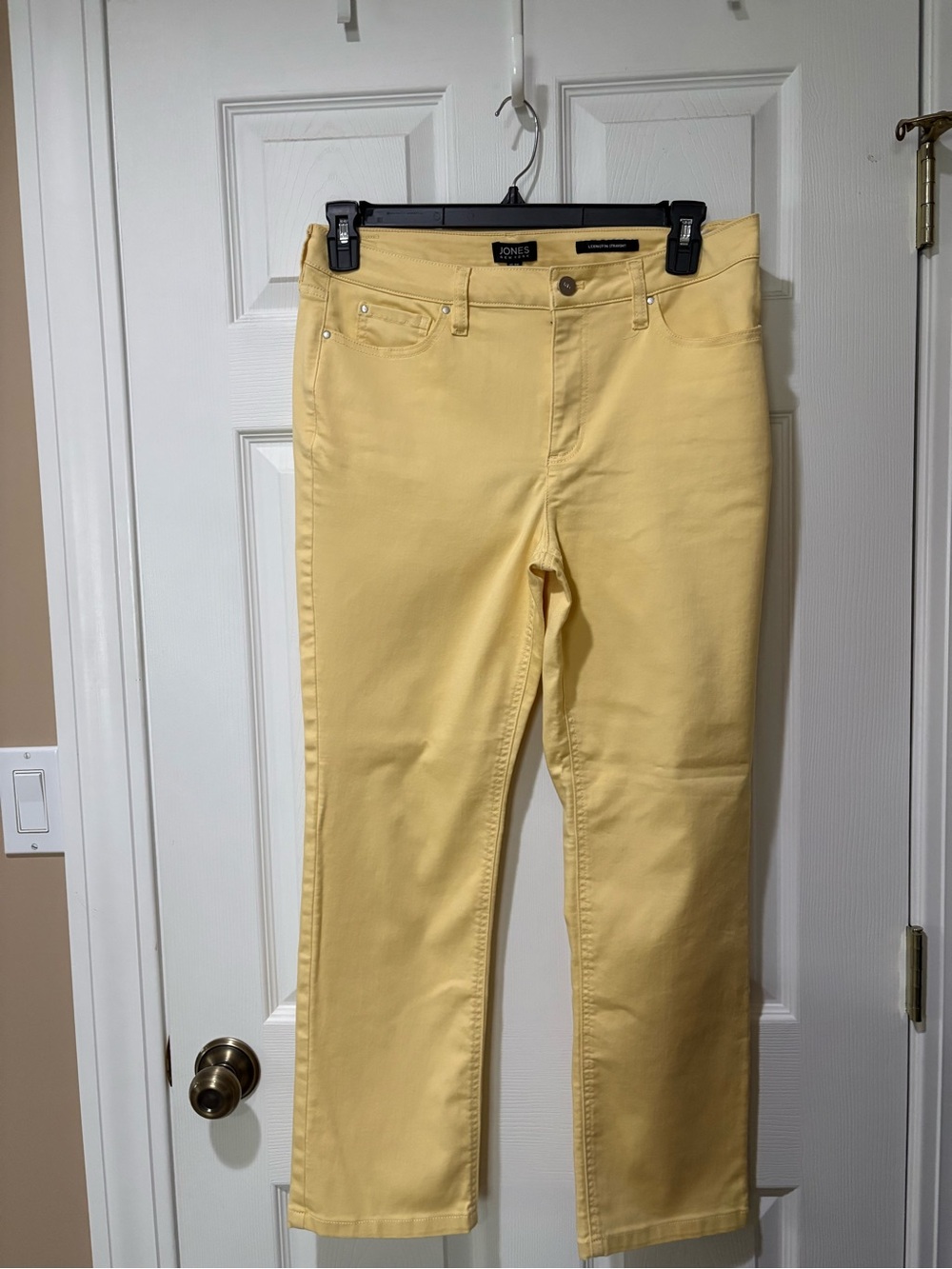 Jones New York Light Yellow Women's Straight-Leg Jeans